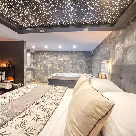 L'eden - Jacuzzi / Sauna Appartement *